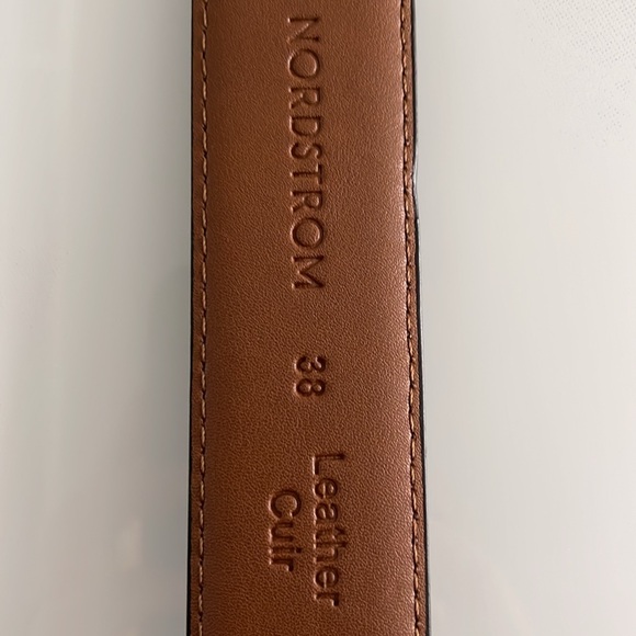 Nordstrom brown leather belt. Never worn. Size 38 - Picture 3 of 4